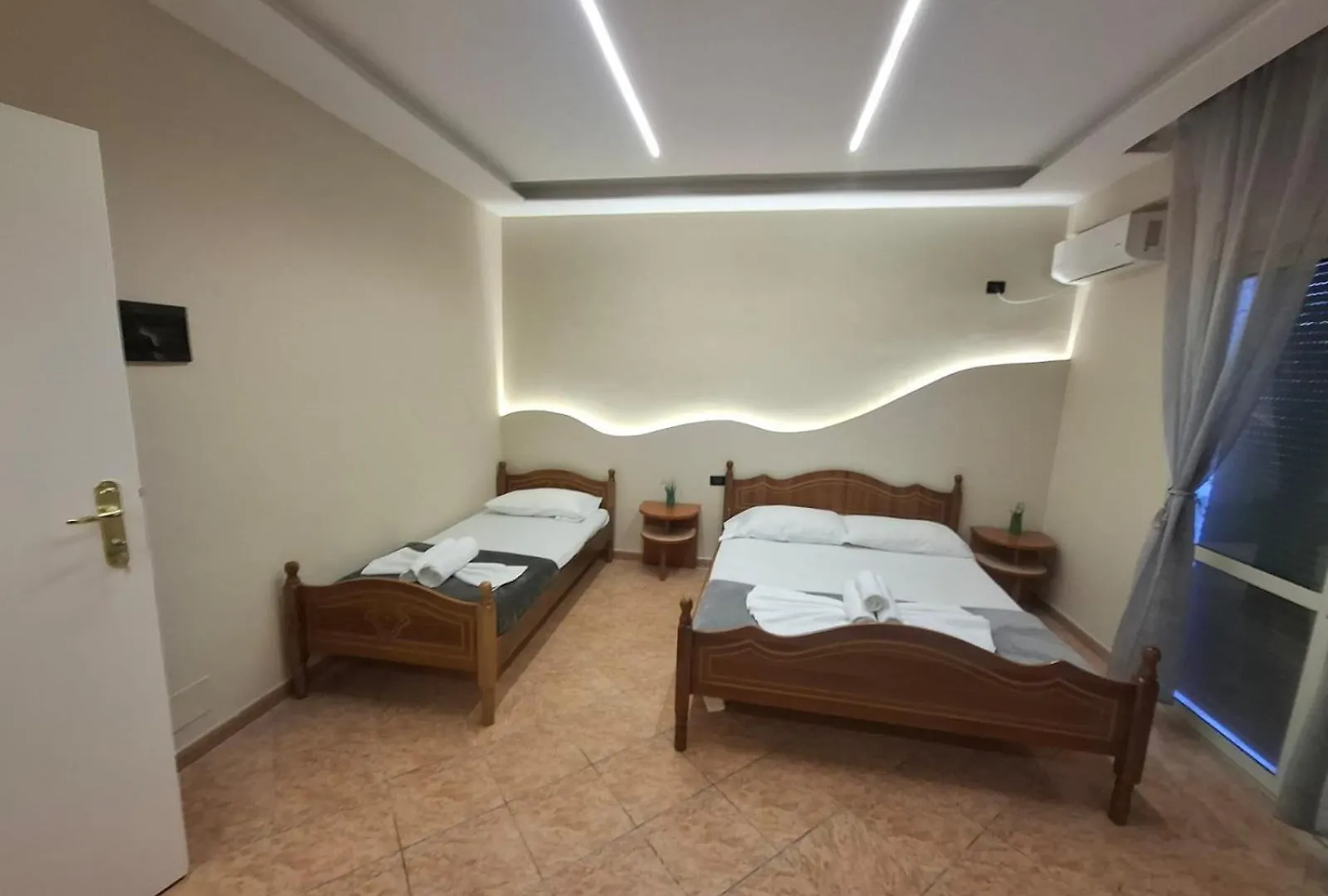 L&G Hotel Vlorë 3*,  Albania