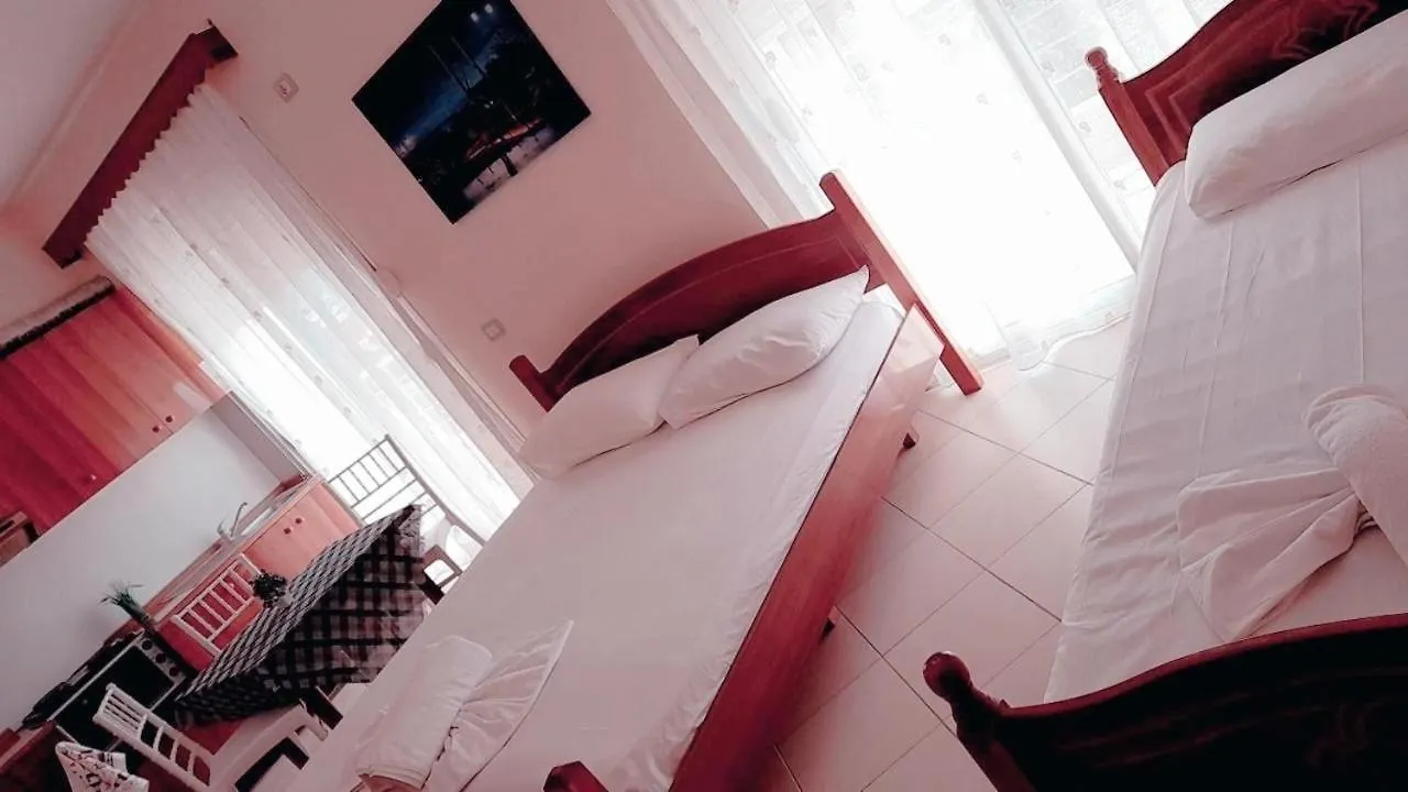 L&G Hotel Vlore 3*,  Albania