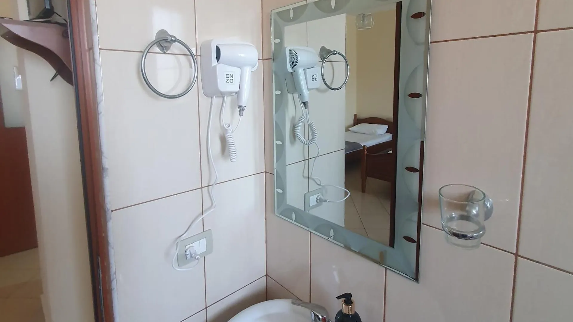 L&G Hotel Vlore