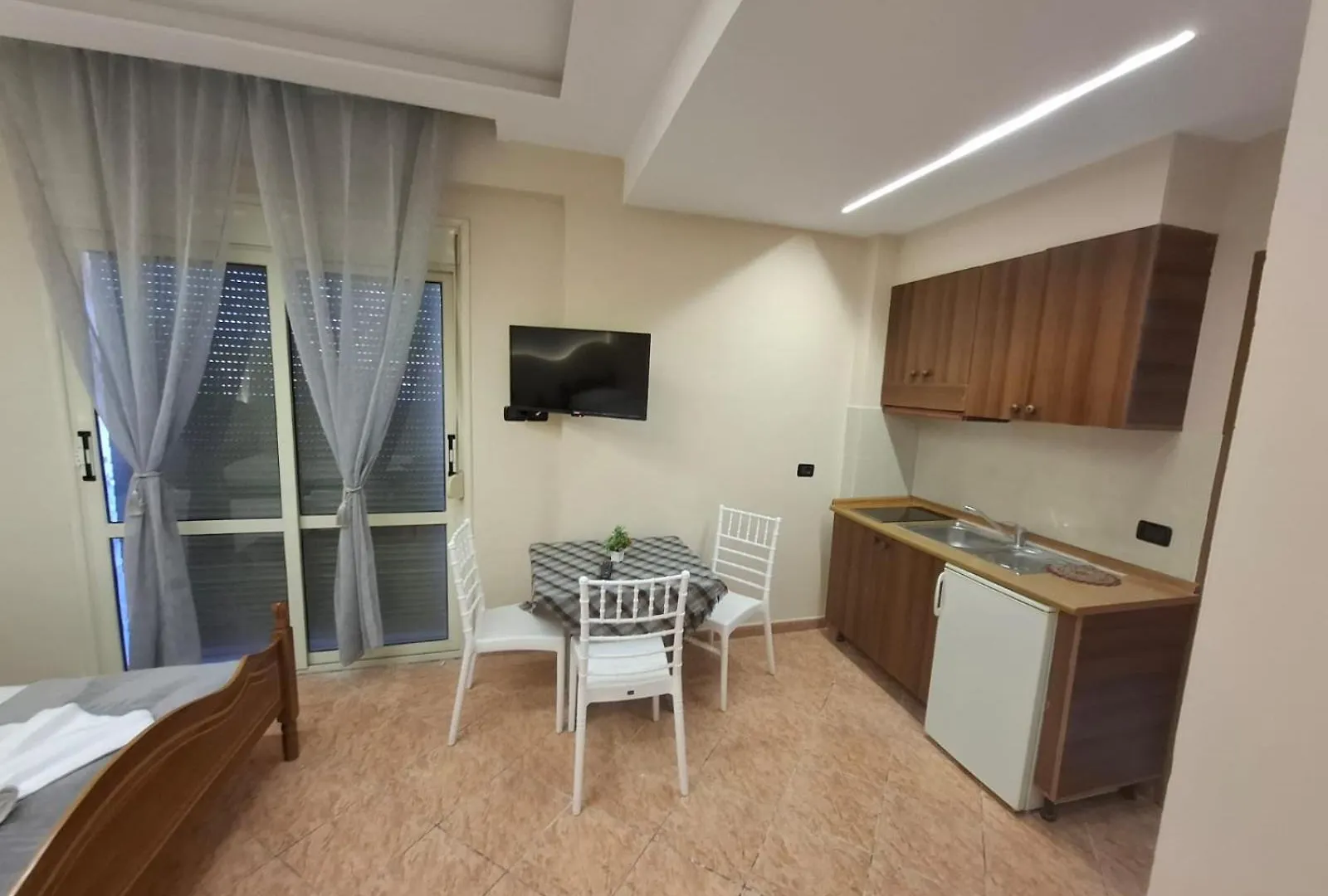 L&G Hotel Vlore